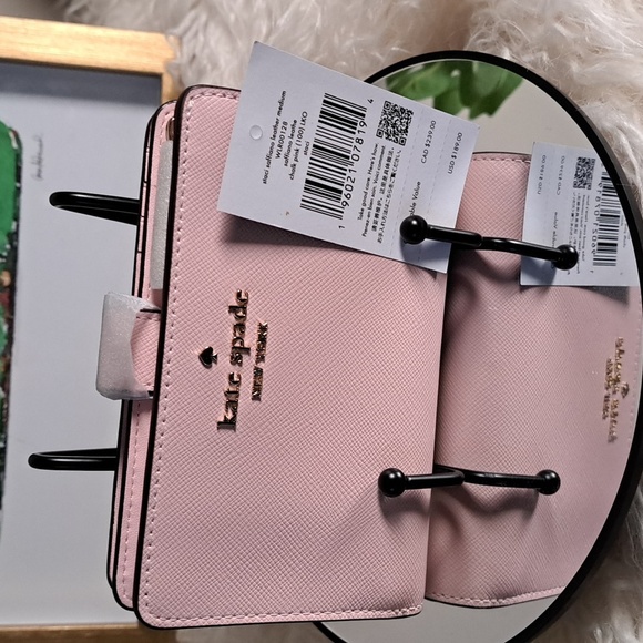 Kate Spade NWTs Staci Medium Billfold - Picture 6 of 6